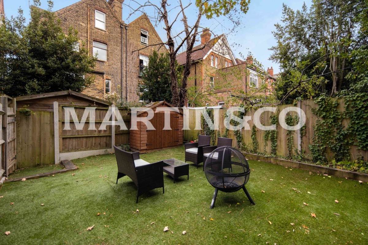 Hermon Hill, Wanstead