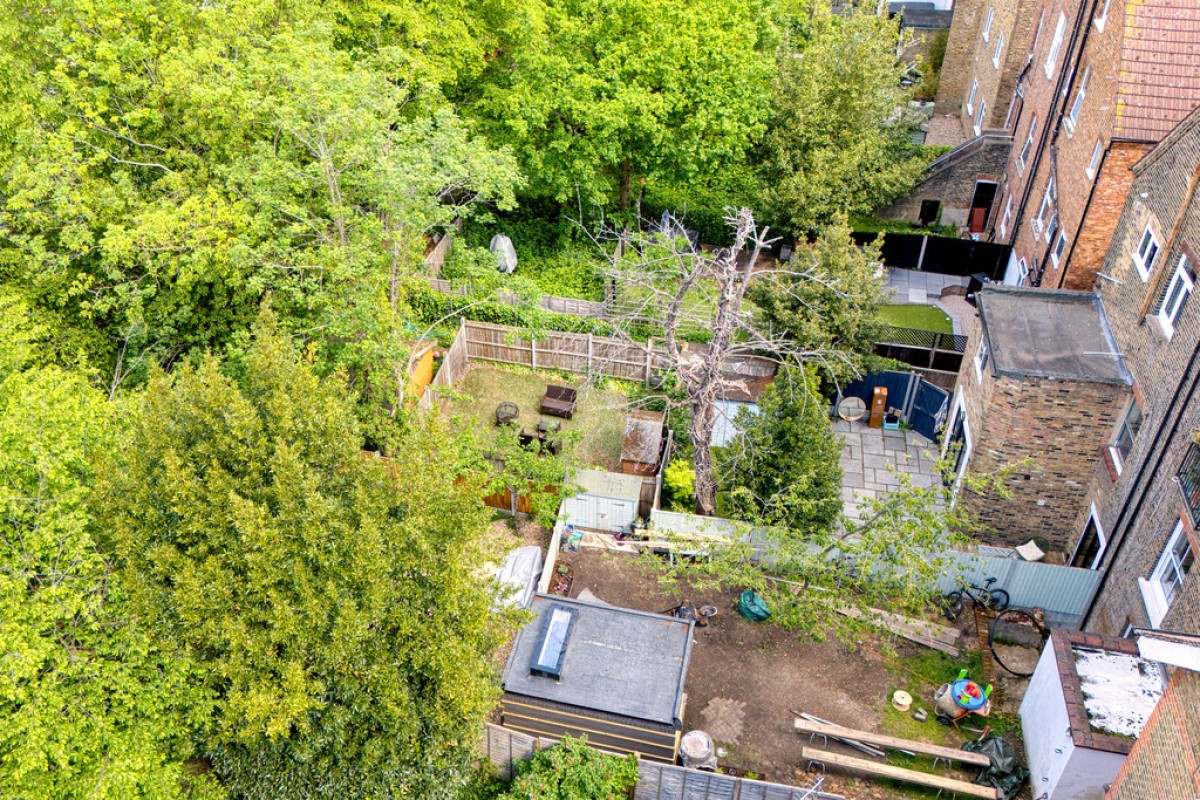 Hermon Hill, Wanstead