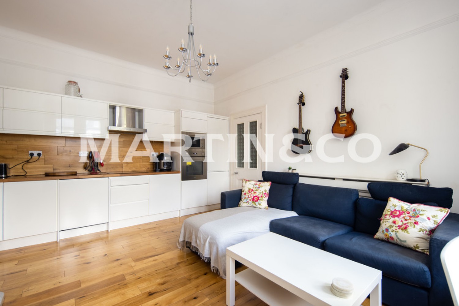 2 bedroom Flat for Sale Hermon Hill, Wanstead