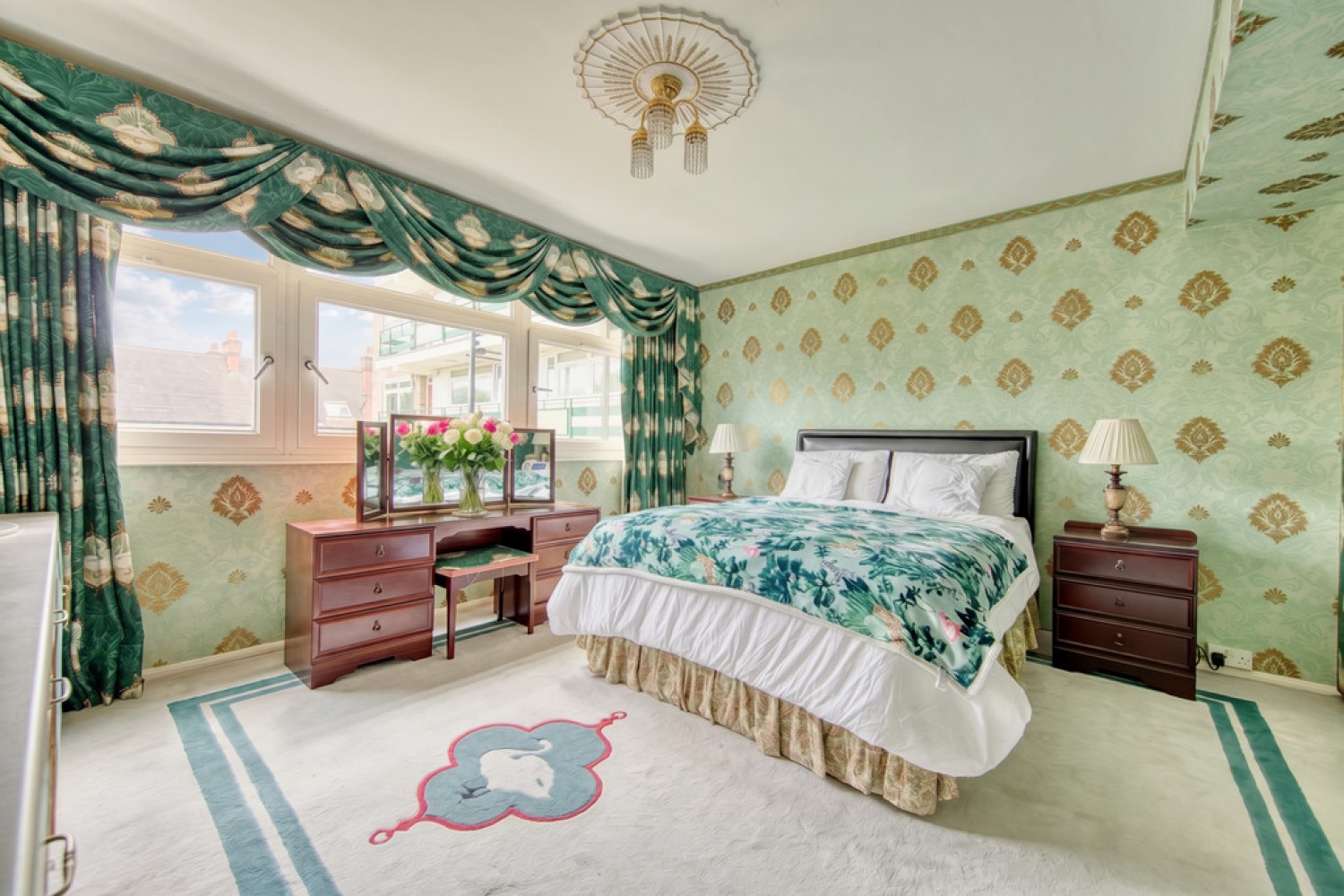 2 bedroom Flat for Sale St Mary's Lodge