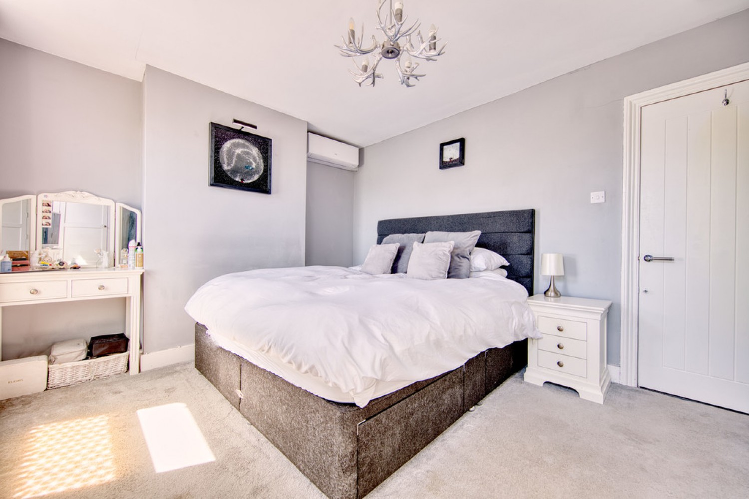 4 bedroom House for Sale Chester Road, Wanstead