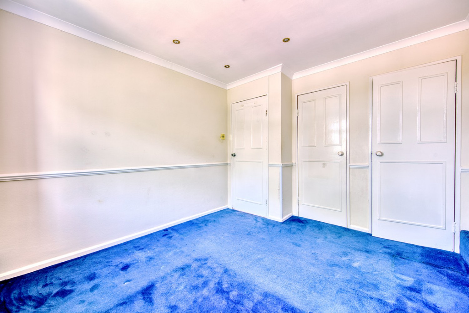 2 bedroom Flat for Sale Althorne Gardens, South Woodford