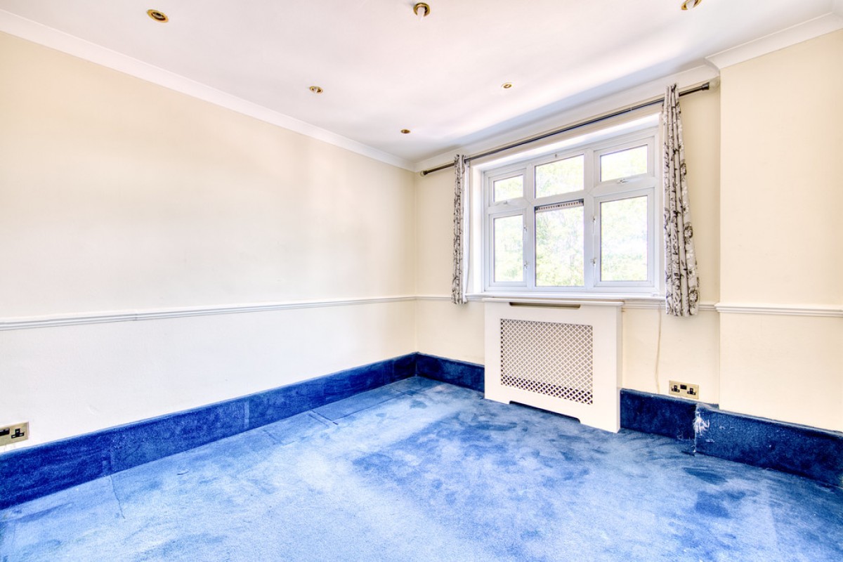 Althorne Gardens, South Woodford