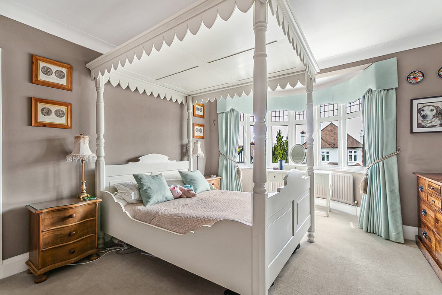 6 bedroom House for Sale Princes Avenue