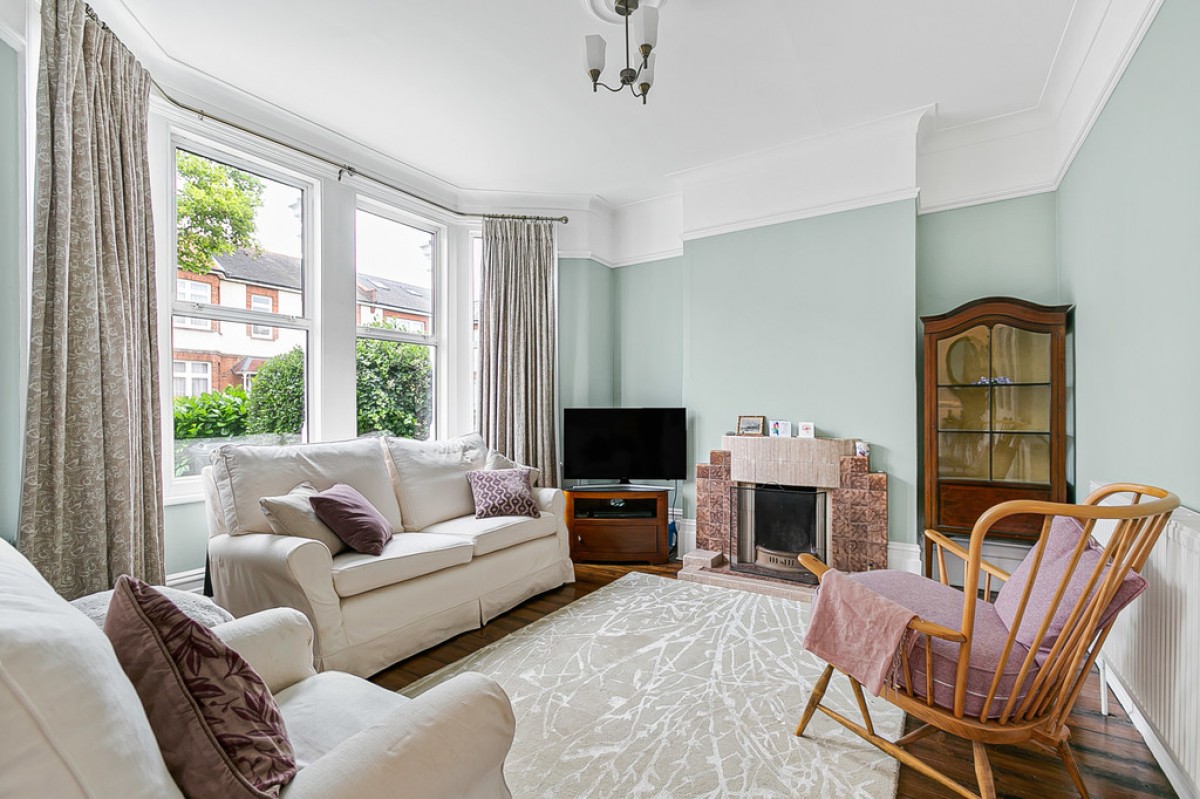 Clavering Road, Aldersbrook