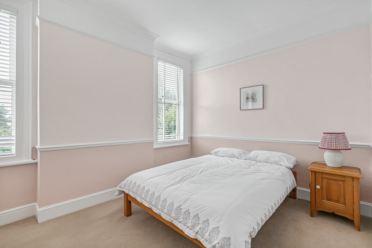 Clavering Road, Aldersbrook