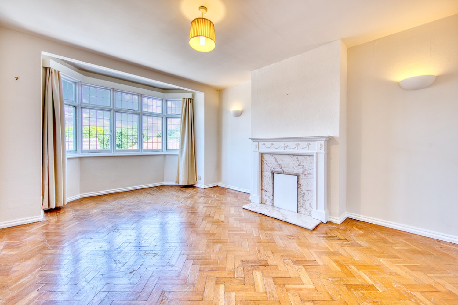 1 bedroom Flat for Sale Eagle Court, Wanstead