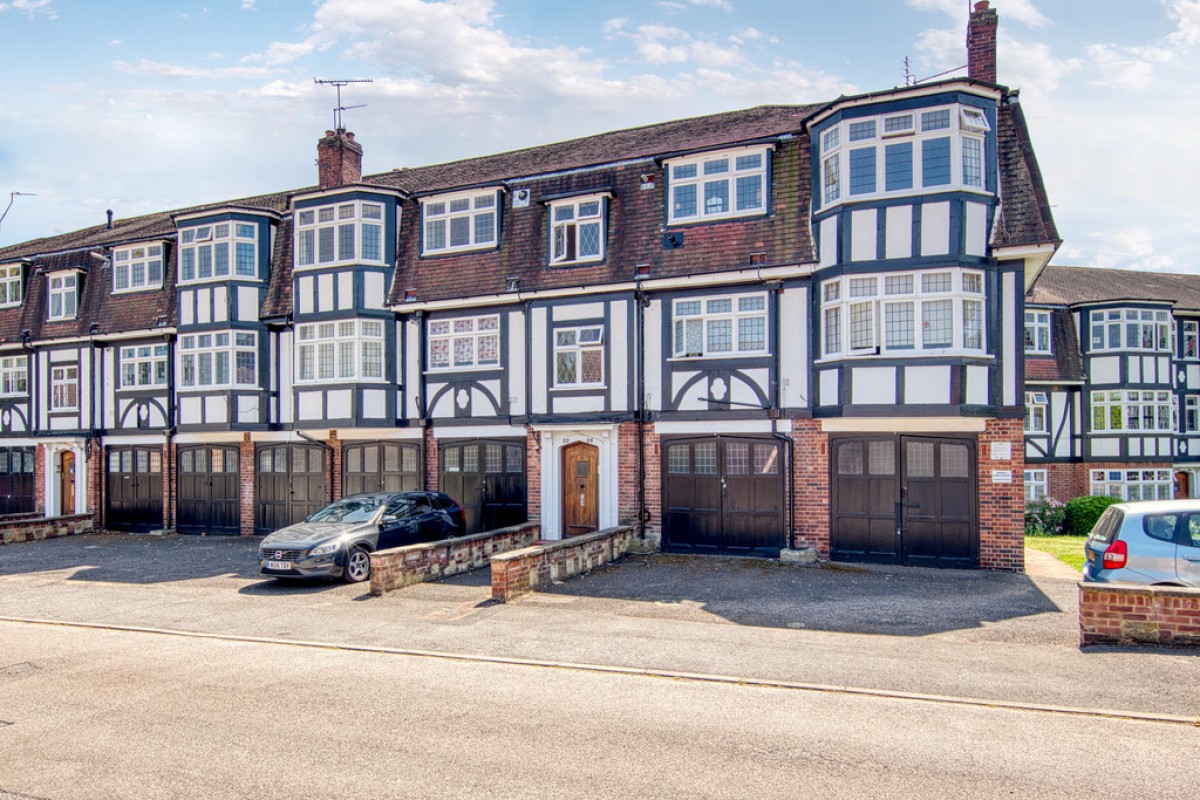 Eagle Court, Wanstead