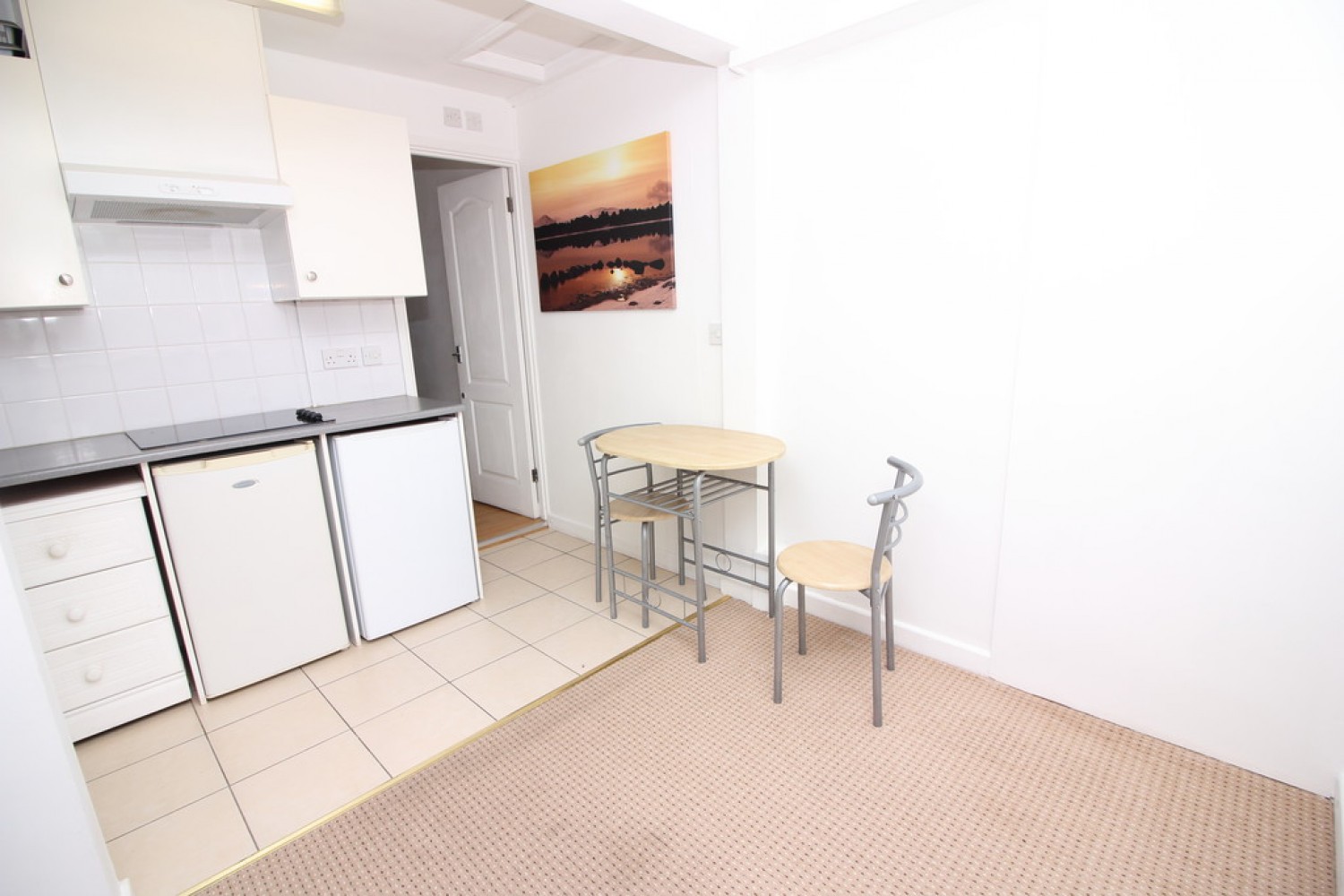 1 bedroom Flat for Letting Highcliffe, Christchurch