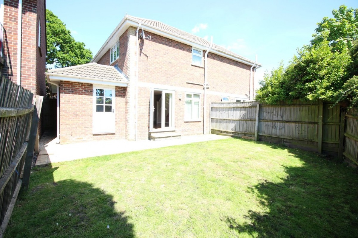 Bouverie Close, Barton-On-Sea