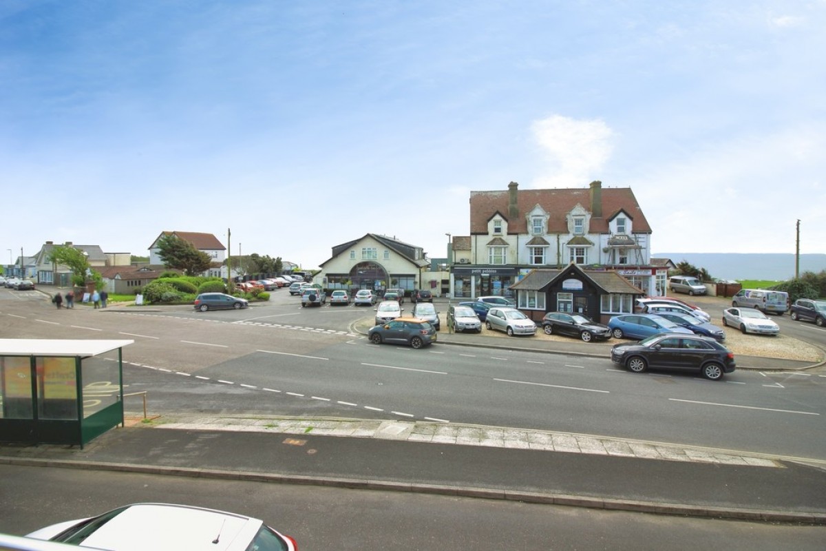 Marine Drive, Barton On Sea