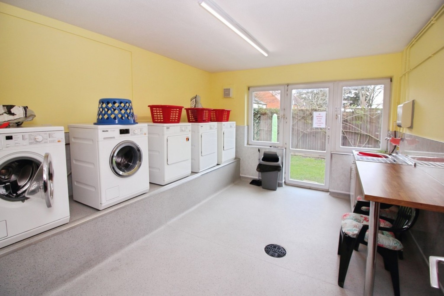 1 bedroom Flat for Letting Hythe