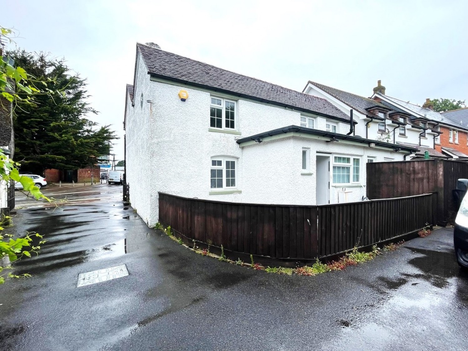 2 bedroom Flat for Letting Barton On Sea, Hampshire