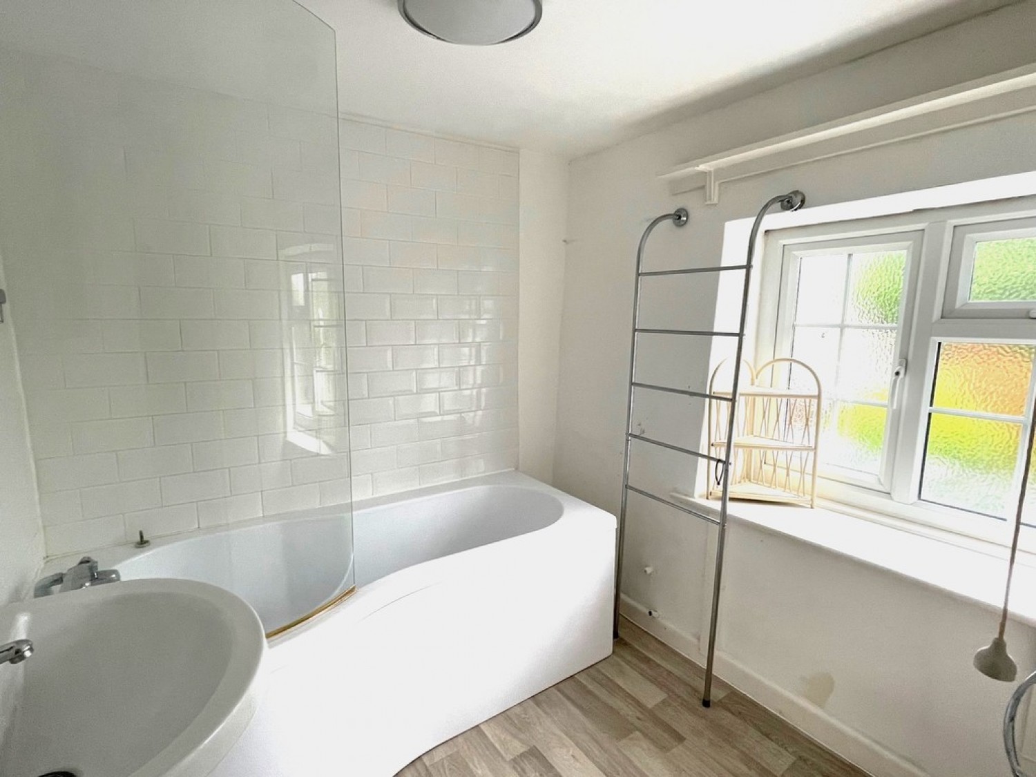 2 bedroom Flat for Letting Barton On Sea, Hampshire