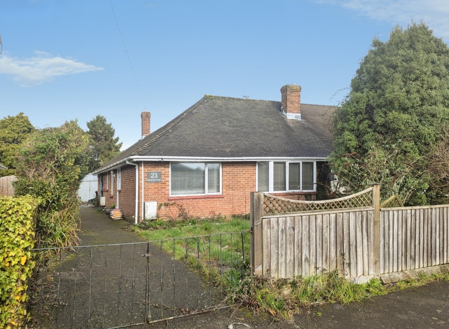 3 bedroom Bungalow for Sale Hordle