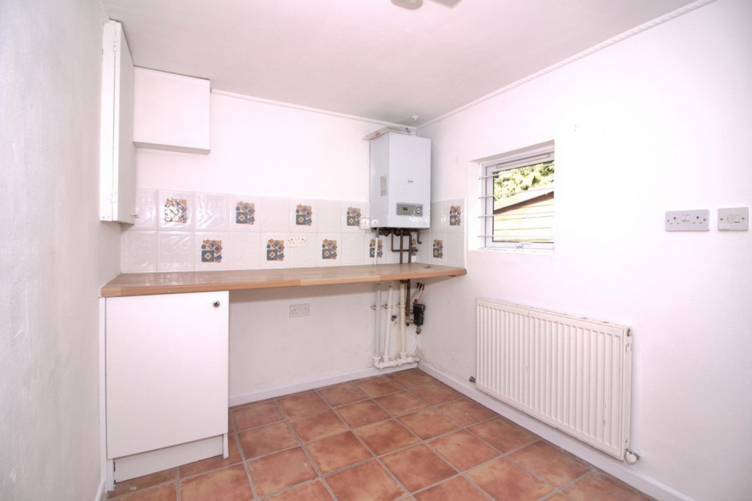 2 bedroom Flat for Sale Hordle
