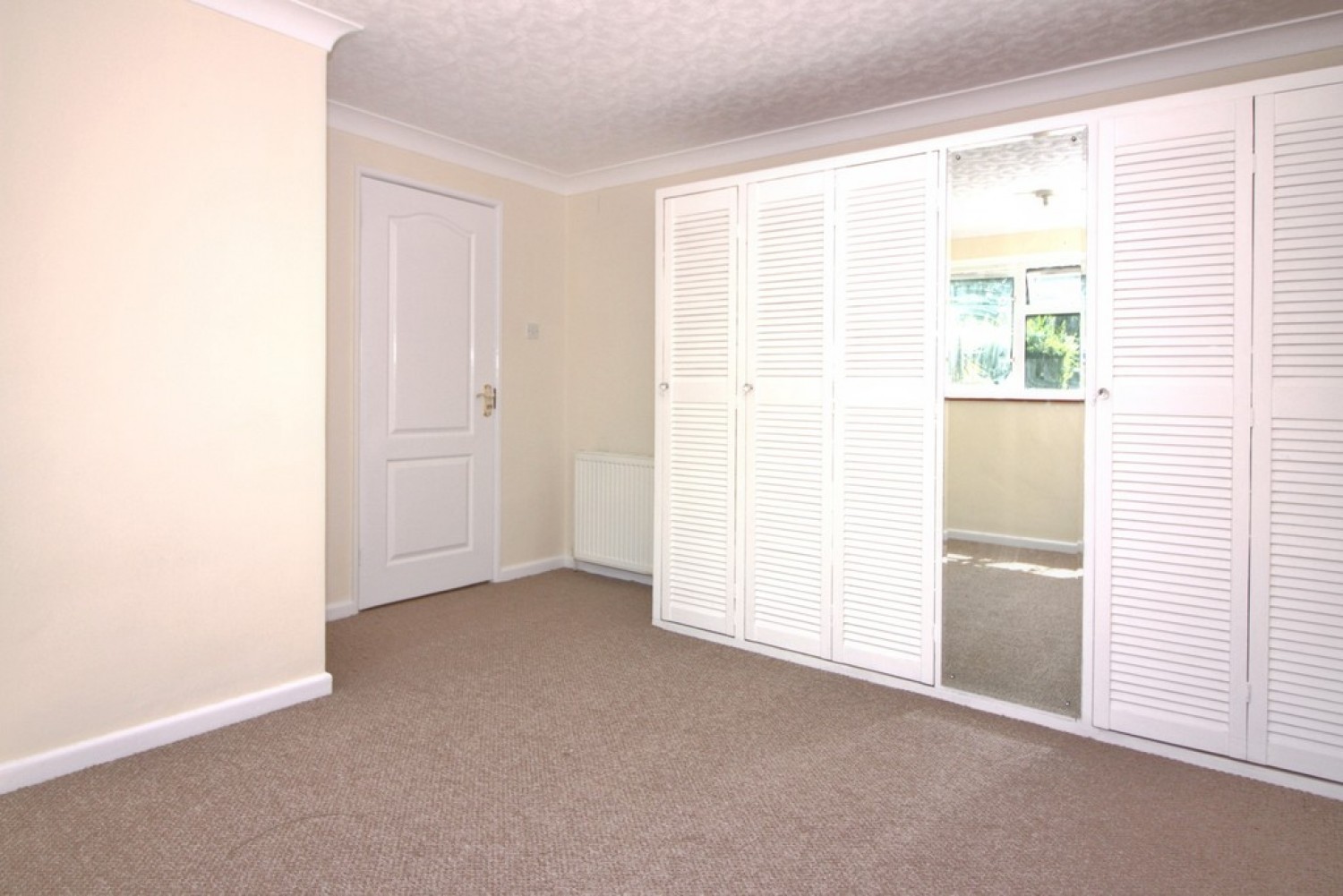 2 bedroom Flat for Sale Hordle