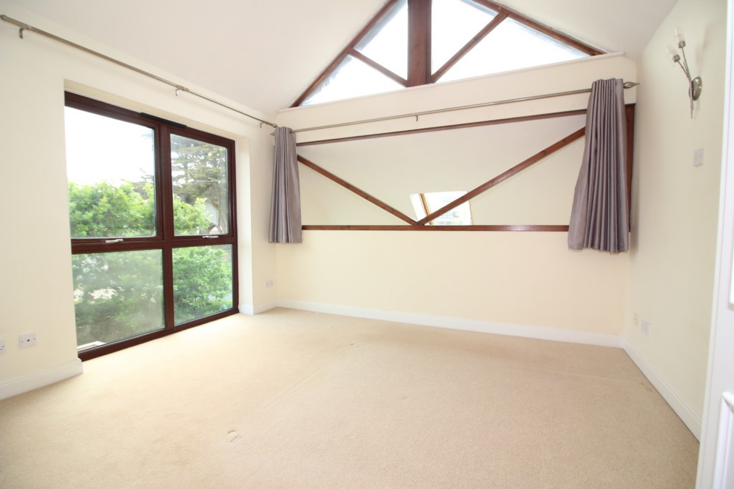 2 bedroom Flat for Sale Barton Green, Becton Lane