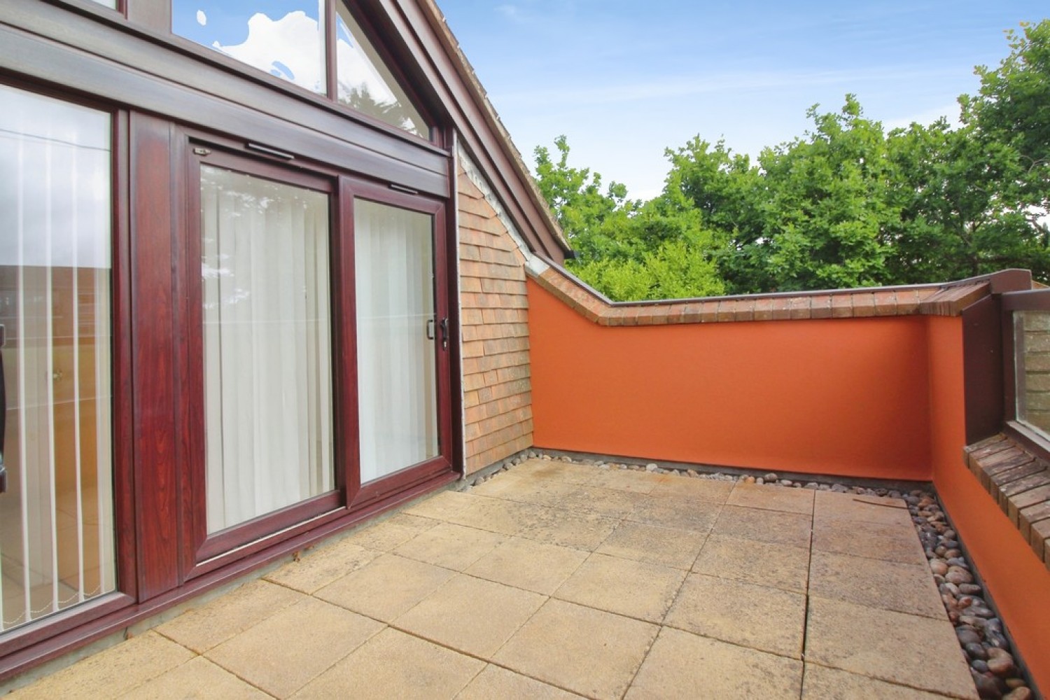 2 bedroom Flat for Sale Barton Green, Becton Lane