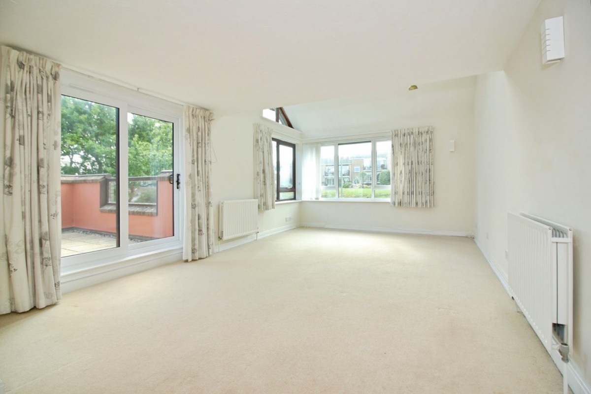 Barton Green, Becton Lane