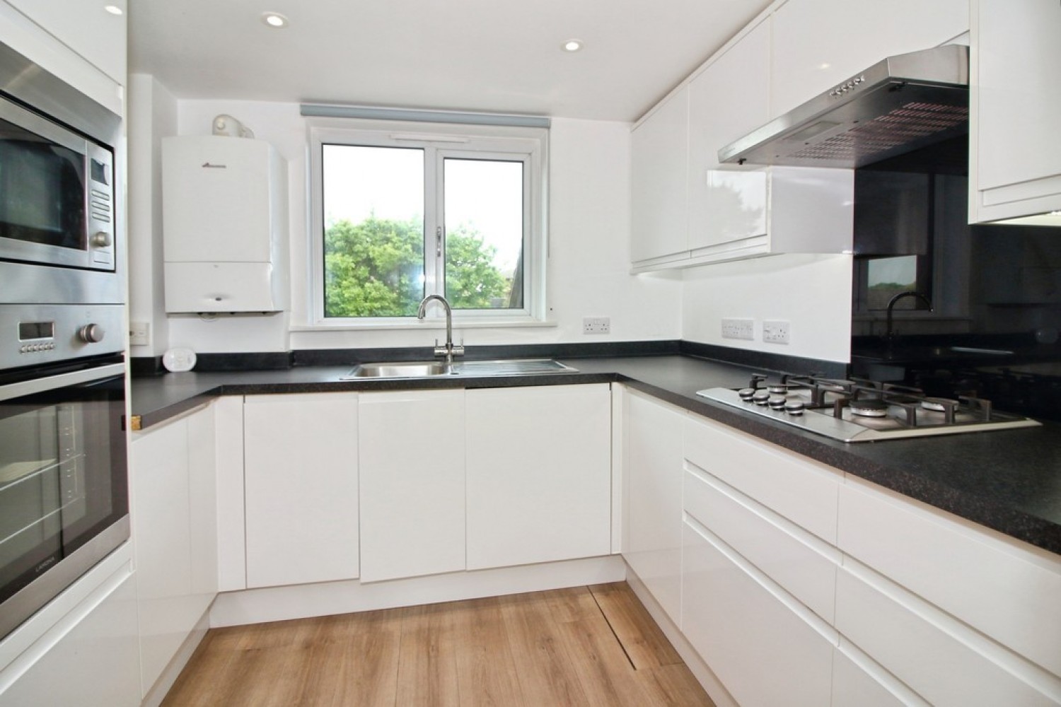 2 bedroom Flat for Sale Barton Green, Becton Lane