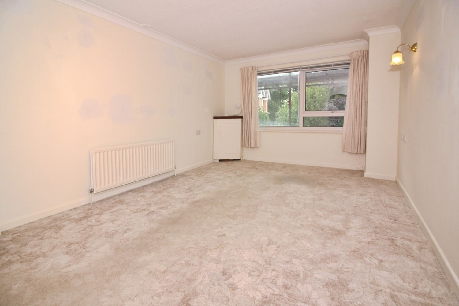 1 bedroom Flat for Sale Milford Road, Lymington