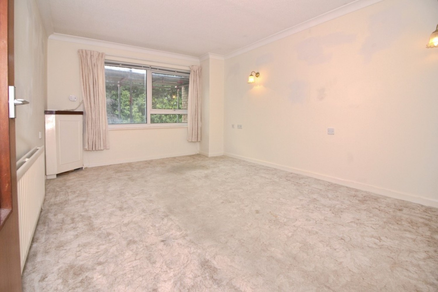 1 bedroom Flat for Sale Milford Road, Lymington
