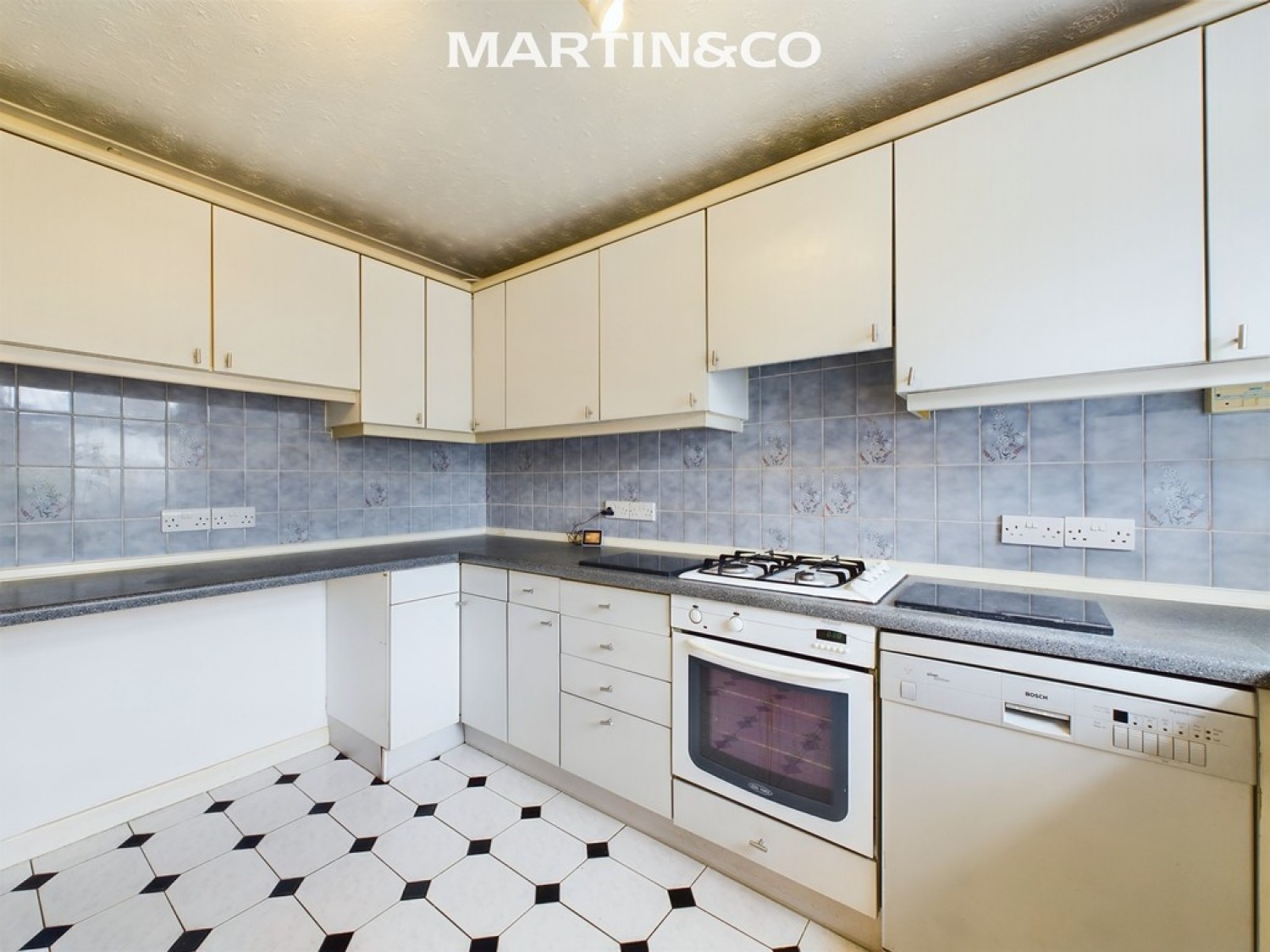 3 bedroom House for Letting Hithermoor Road, Stanwell Moor