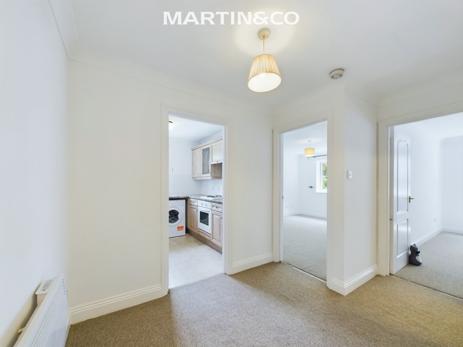 1 bedroom Flat for Letting Blenheim Court, Avenue Road, Staines