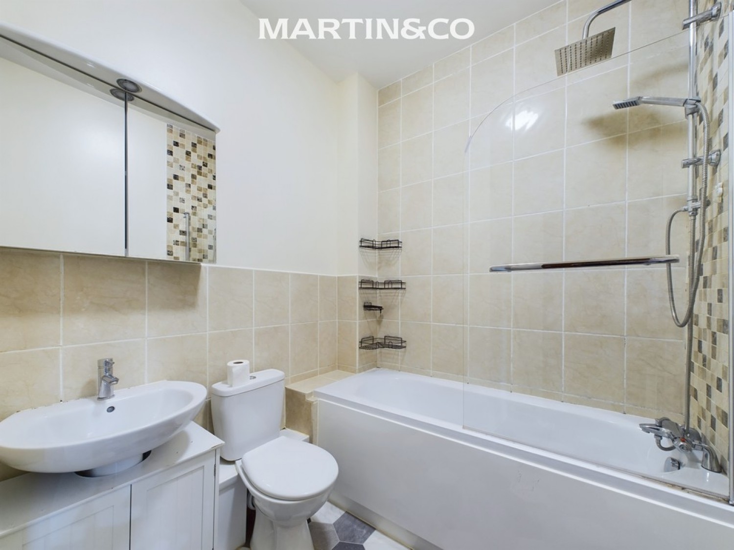 2 bedroom Flat for Letting Gresham Road, Staines-upon-Thames