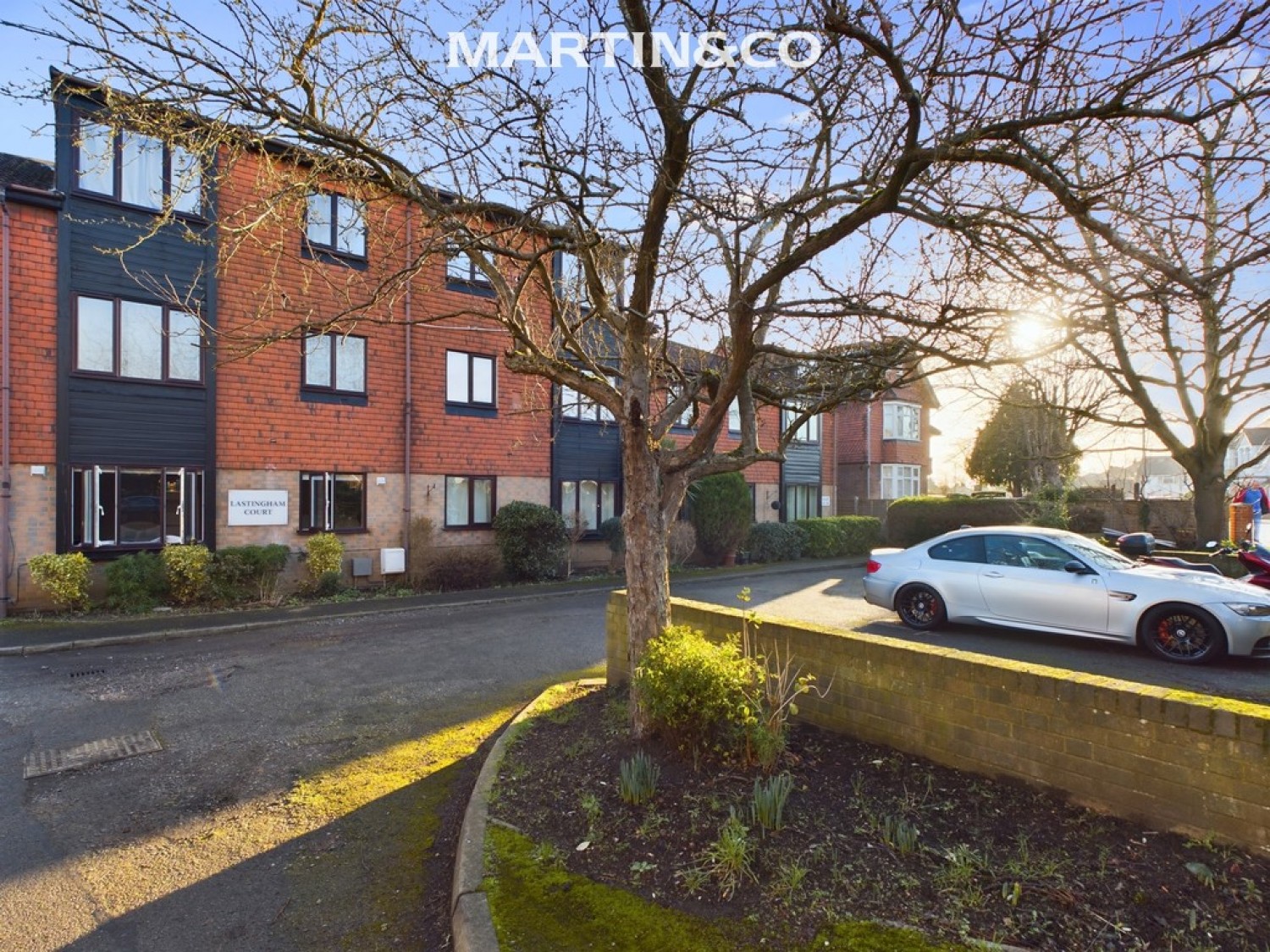 0 bedroom Flat for Letting Laleham Road, Staines