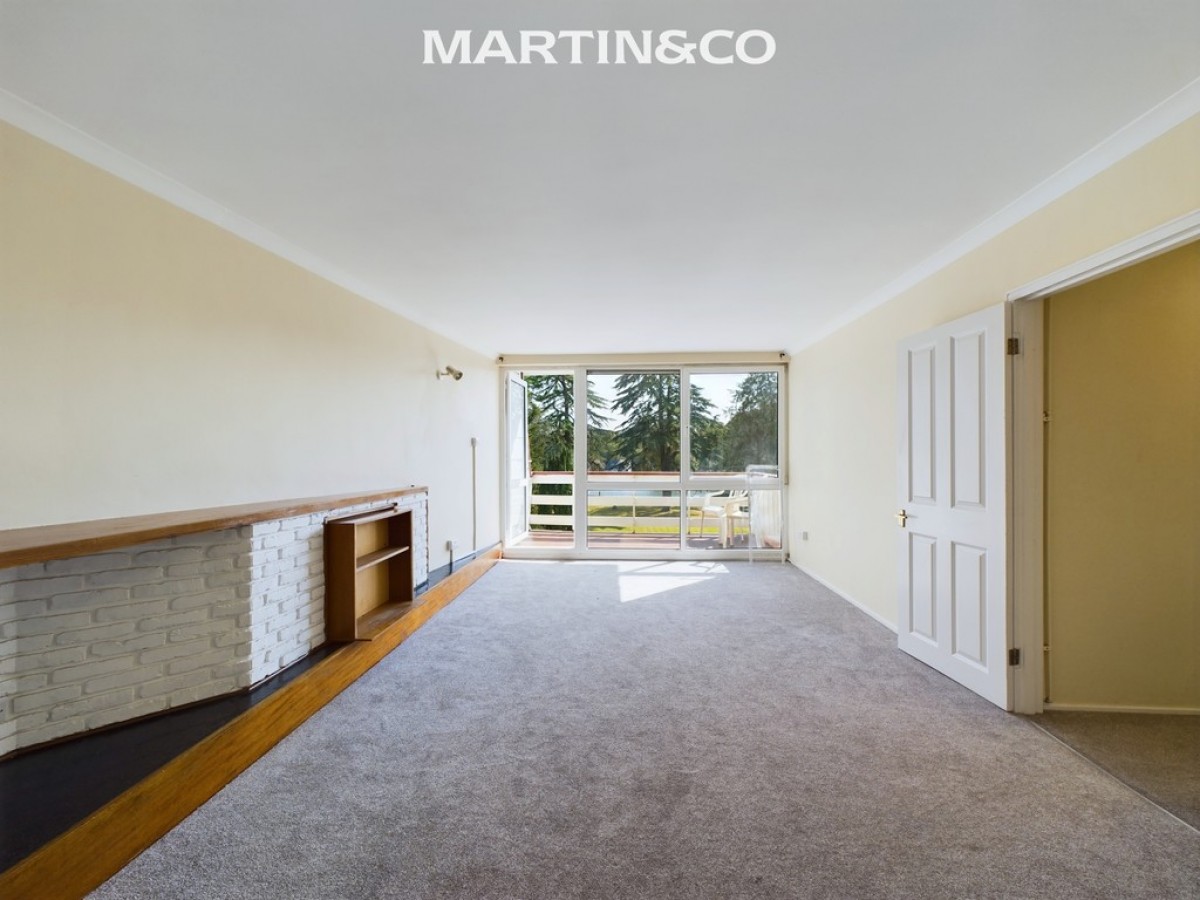 Penton Hall Drive, Staines-upon-Thames