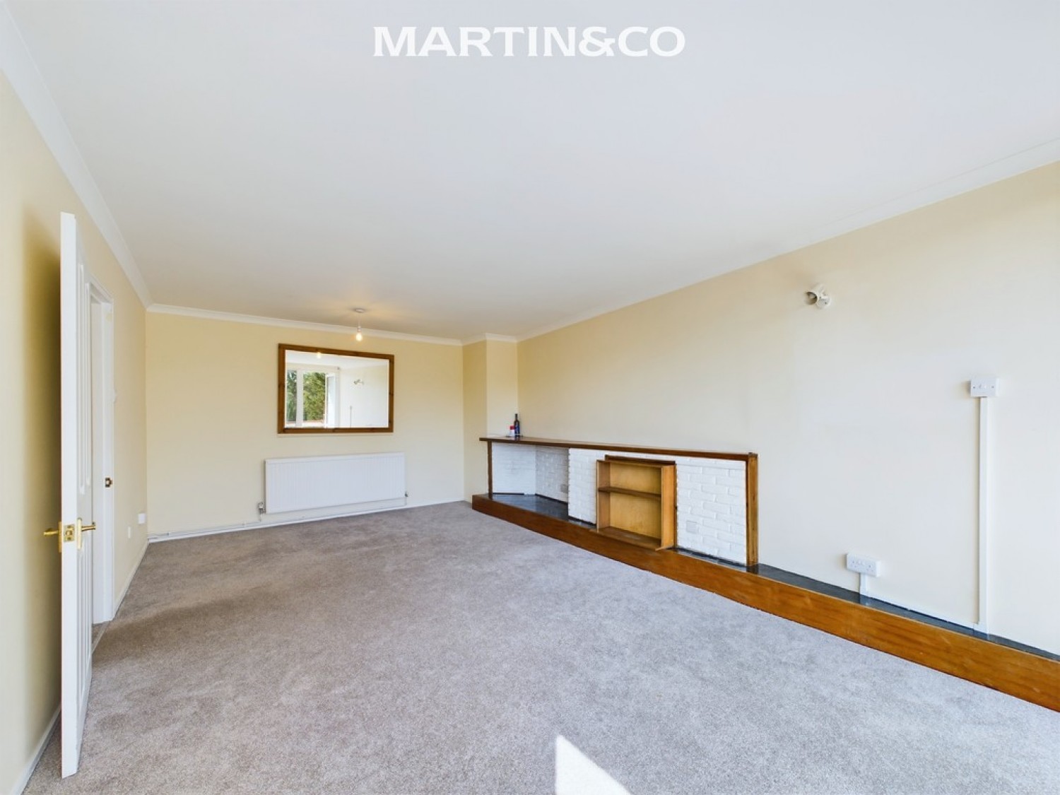 2 bedroom Flat for Letting Penton Hall Drive, Staines-upon-Thames