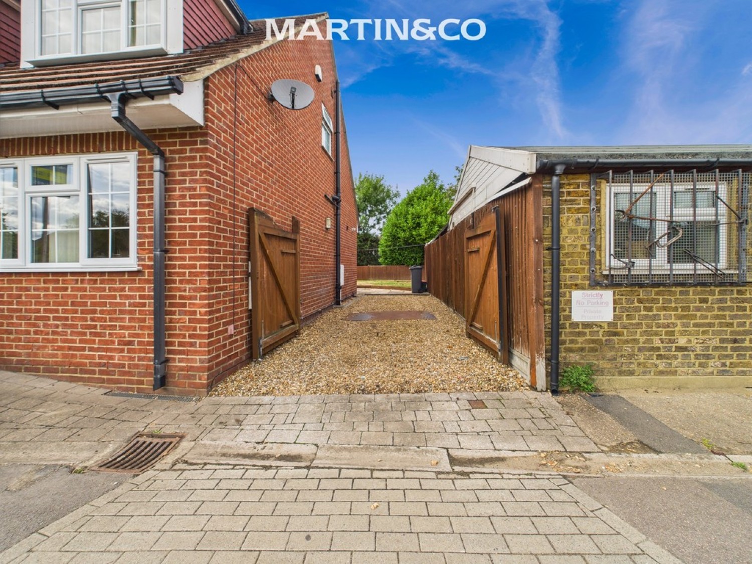 Staines Road, Bedfont