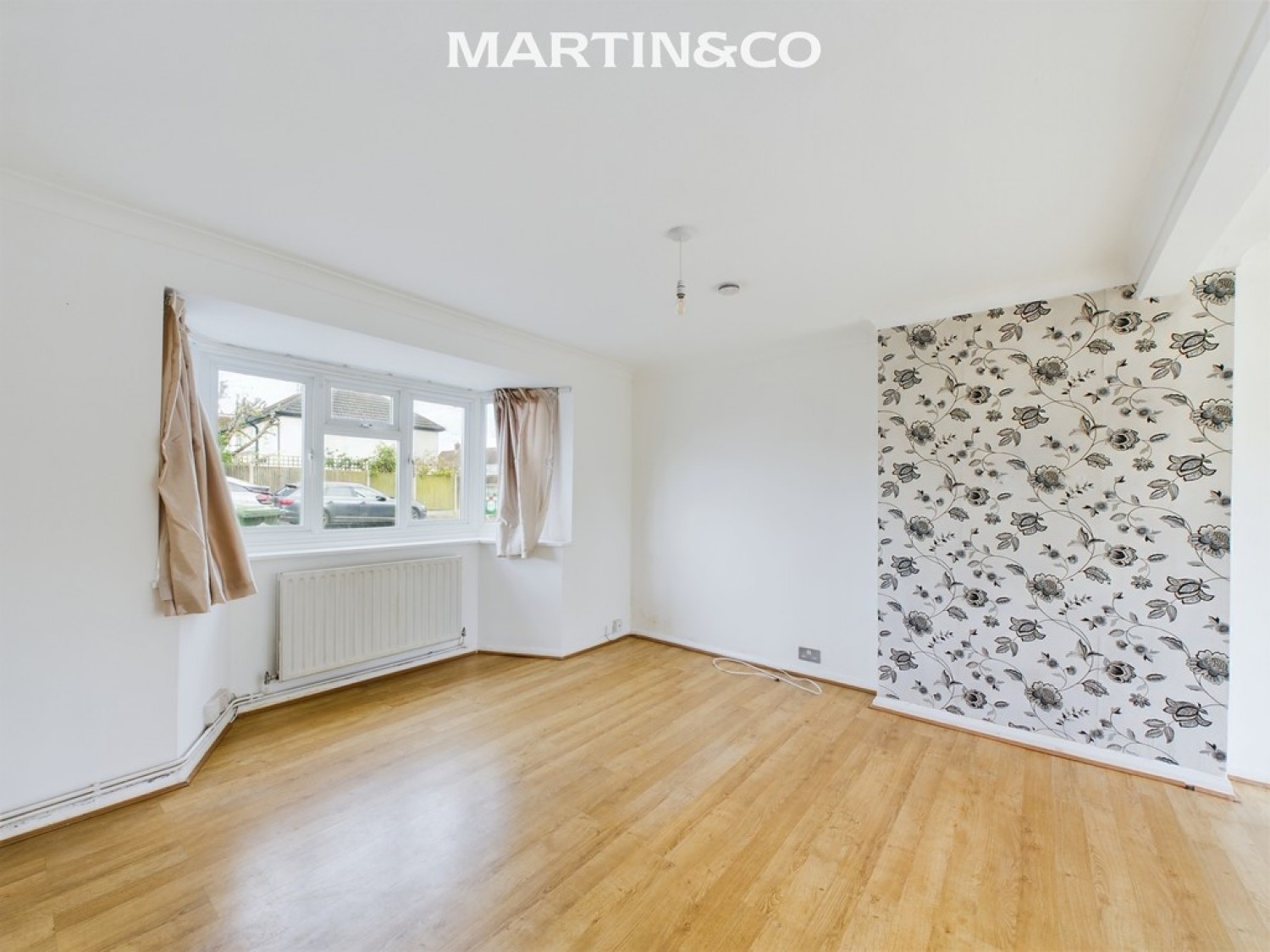 2 bedroom House for Letting Stuart Way, Staines-upon-thames