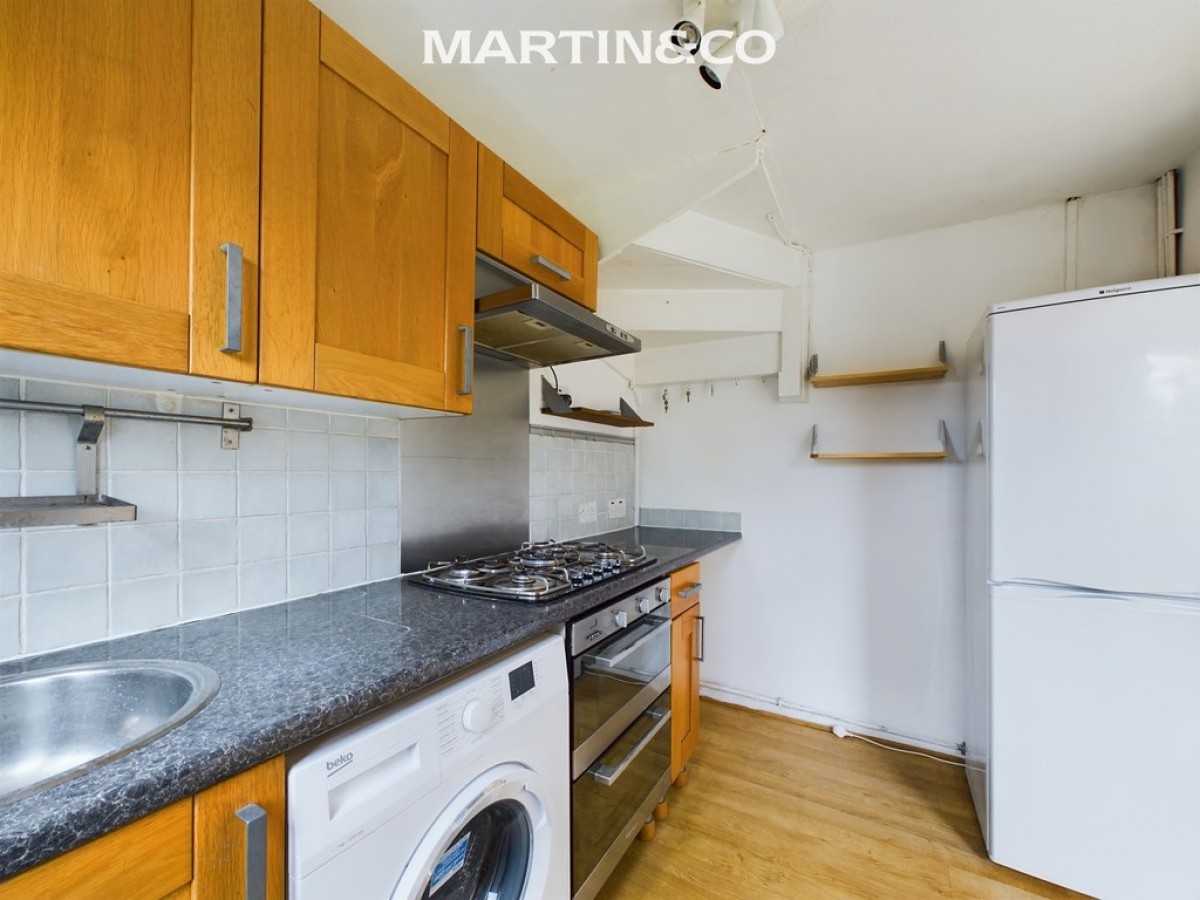 Stuart Way, Staines-upon-thames