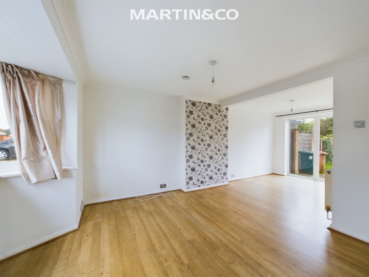Stuart Way, Staines-upon-thames