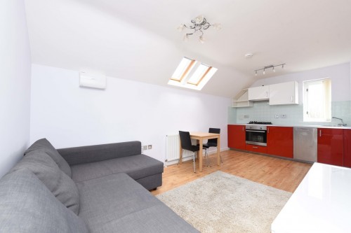 Hummer Road, Egham