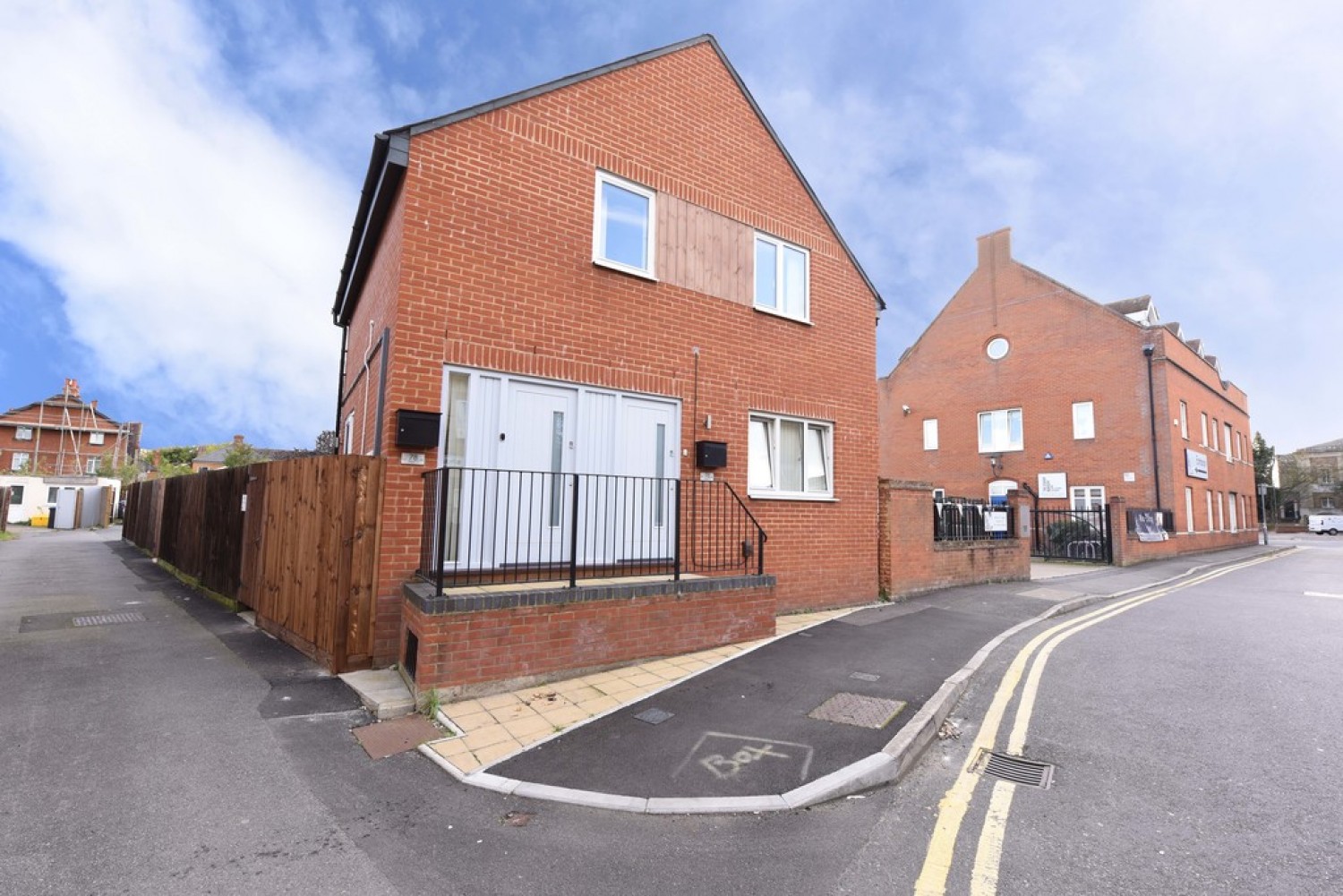 Hummer Road, Egham, TW20 9BP