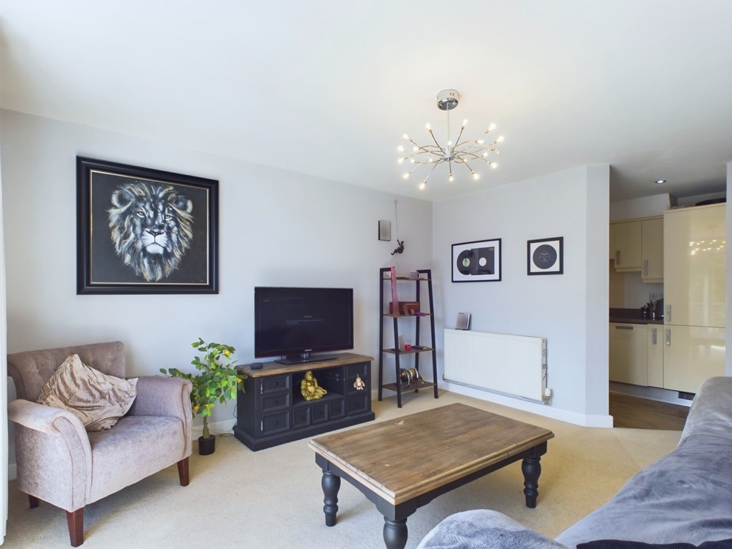 2 bedroom Flat for Letting Denham Road, Egham