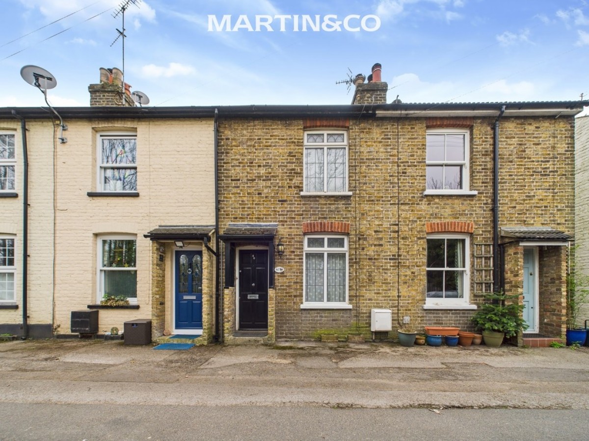 Manor Place, Staines-upon-Thames