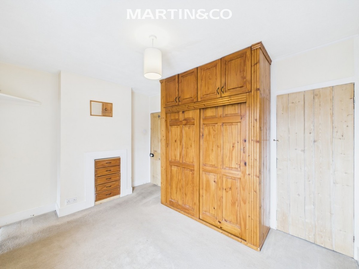 Manor Place, Staines-upon-Thames