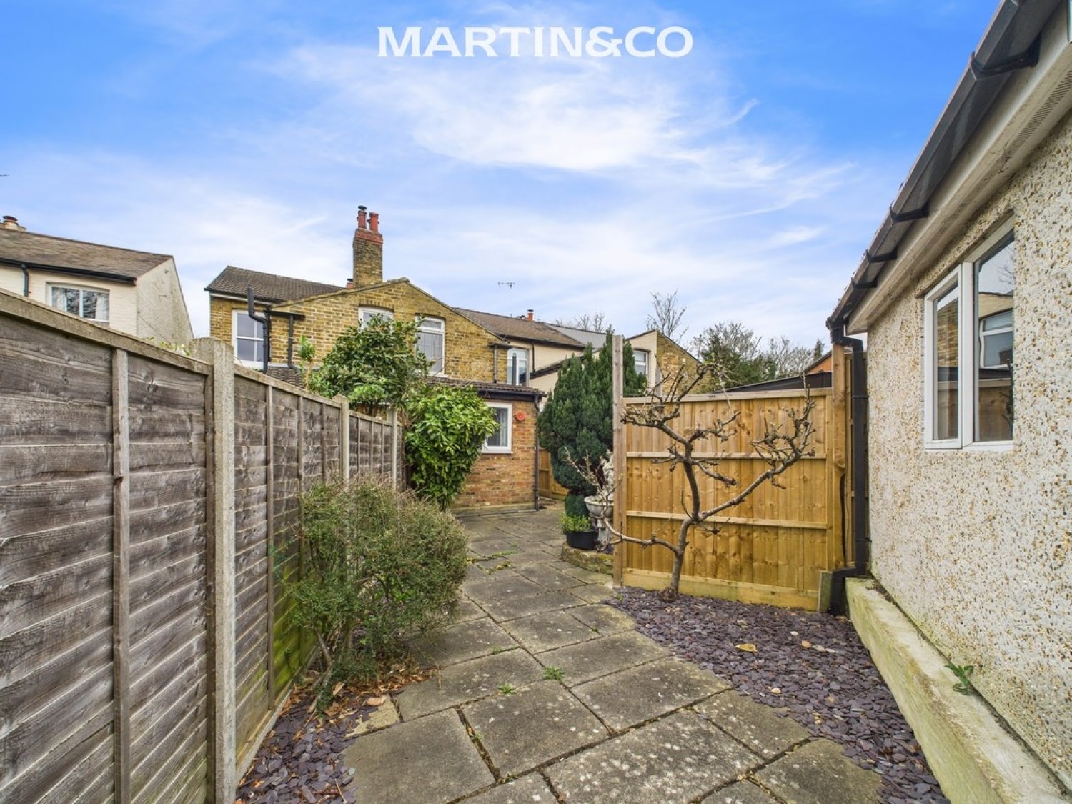 Manor Place, Staines-upon-Thames