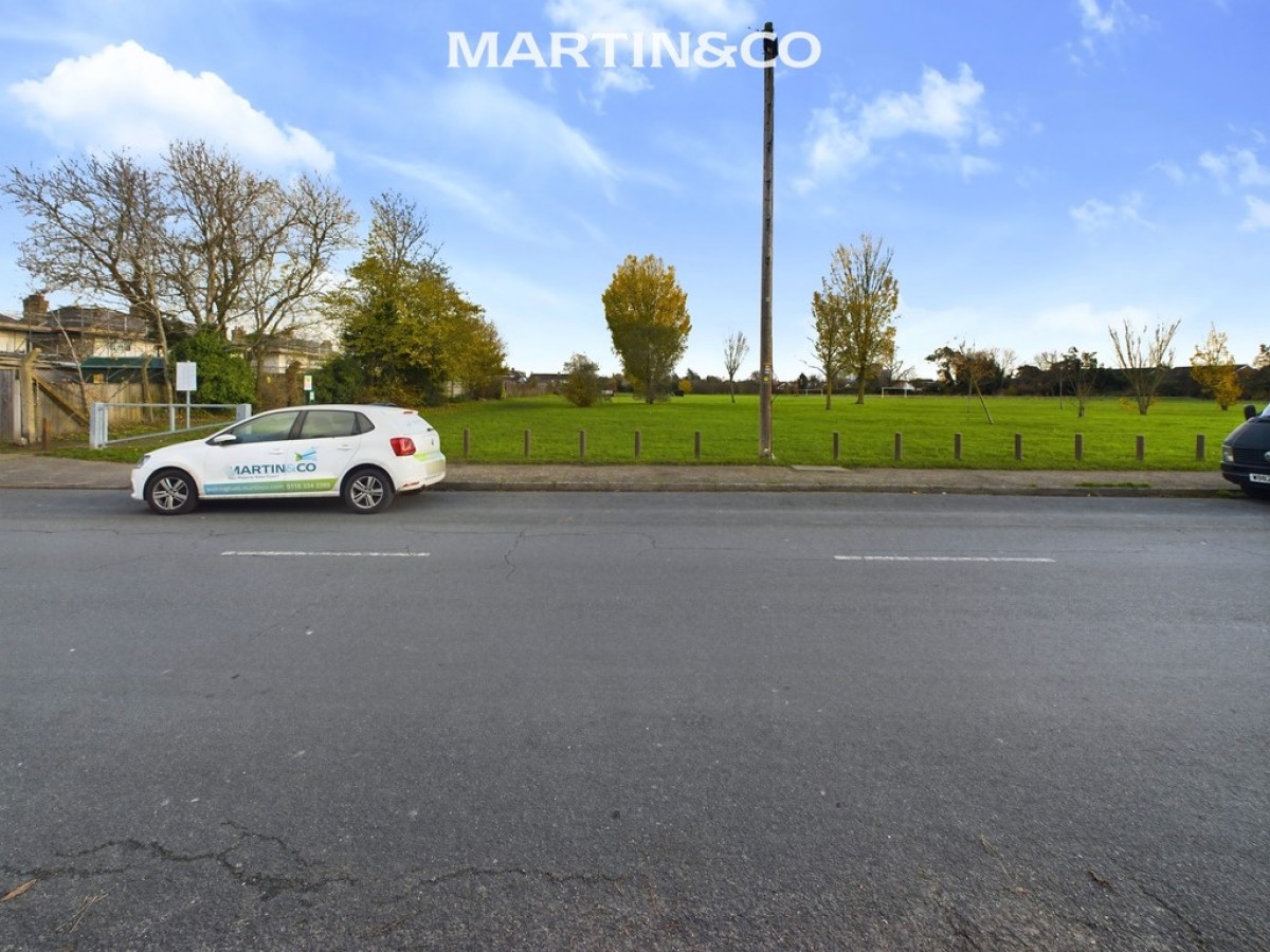 Alexandra Road, Ashford Common