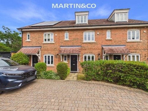 Dunnell Close, Sunbury-on-Thames