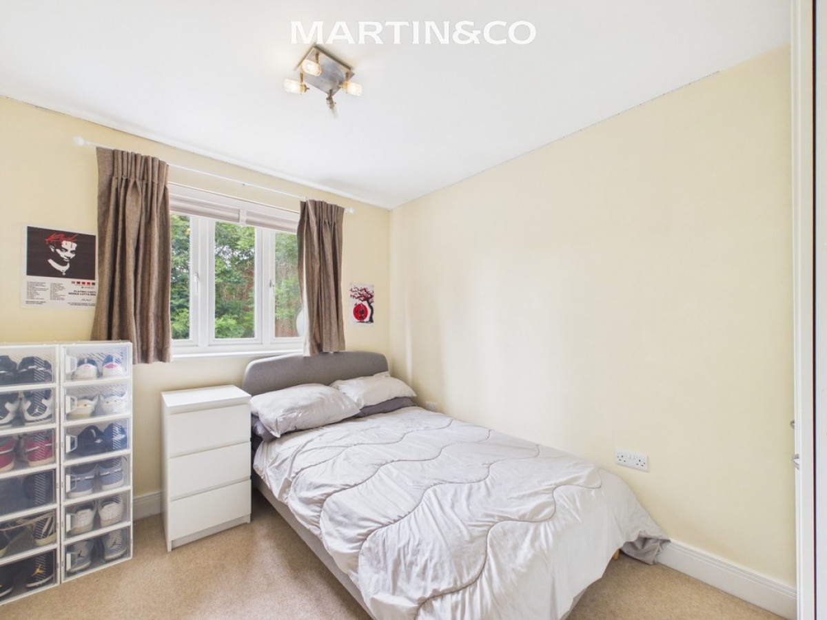 Dunnell Close, Sunbury-on-Thames