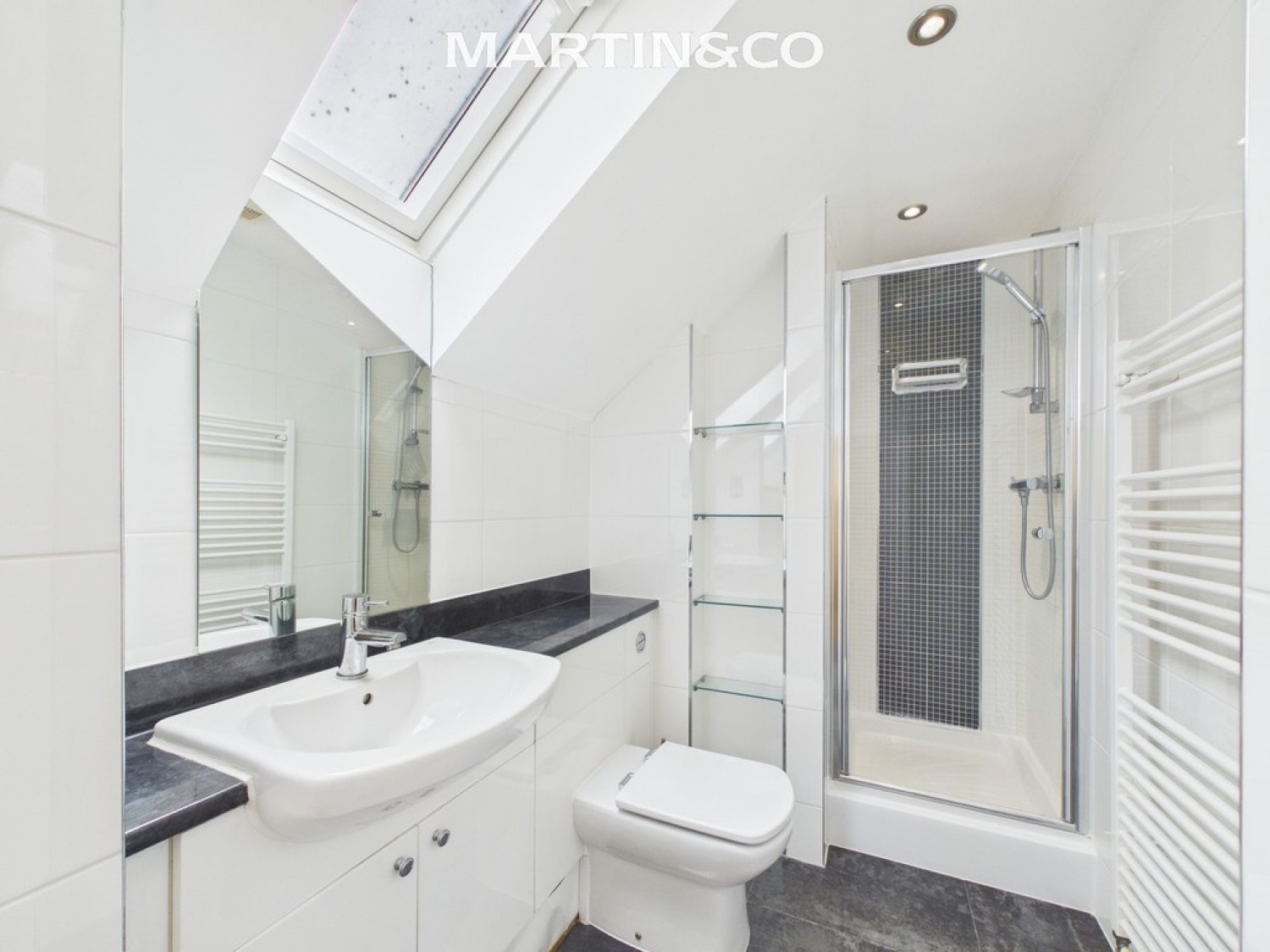 4 bedroom House for Sale Dunnell Close, Sunbury-on-Thames