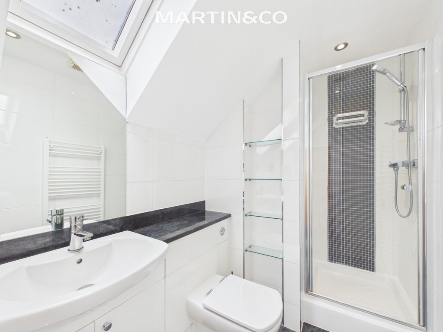 4 bedroom House for Sale Dunnell Close, Sunbury-on-Thames