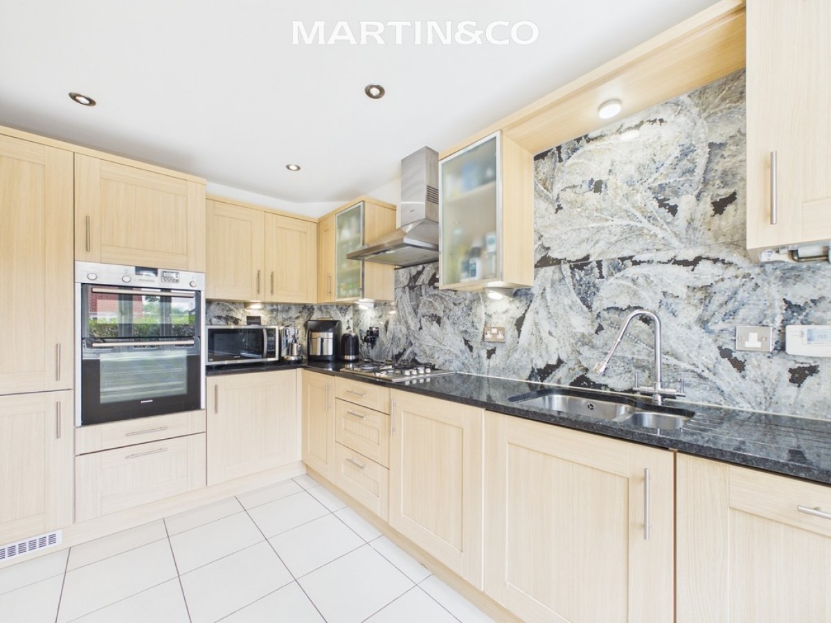 Dunnell Close, Sunbury-on-Thames