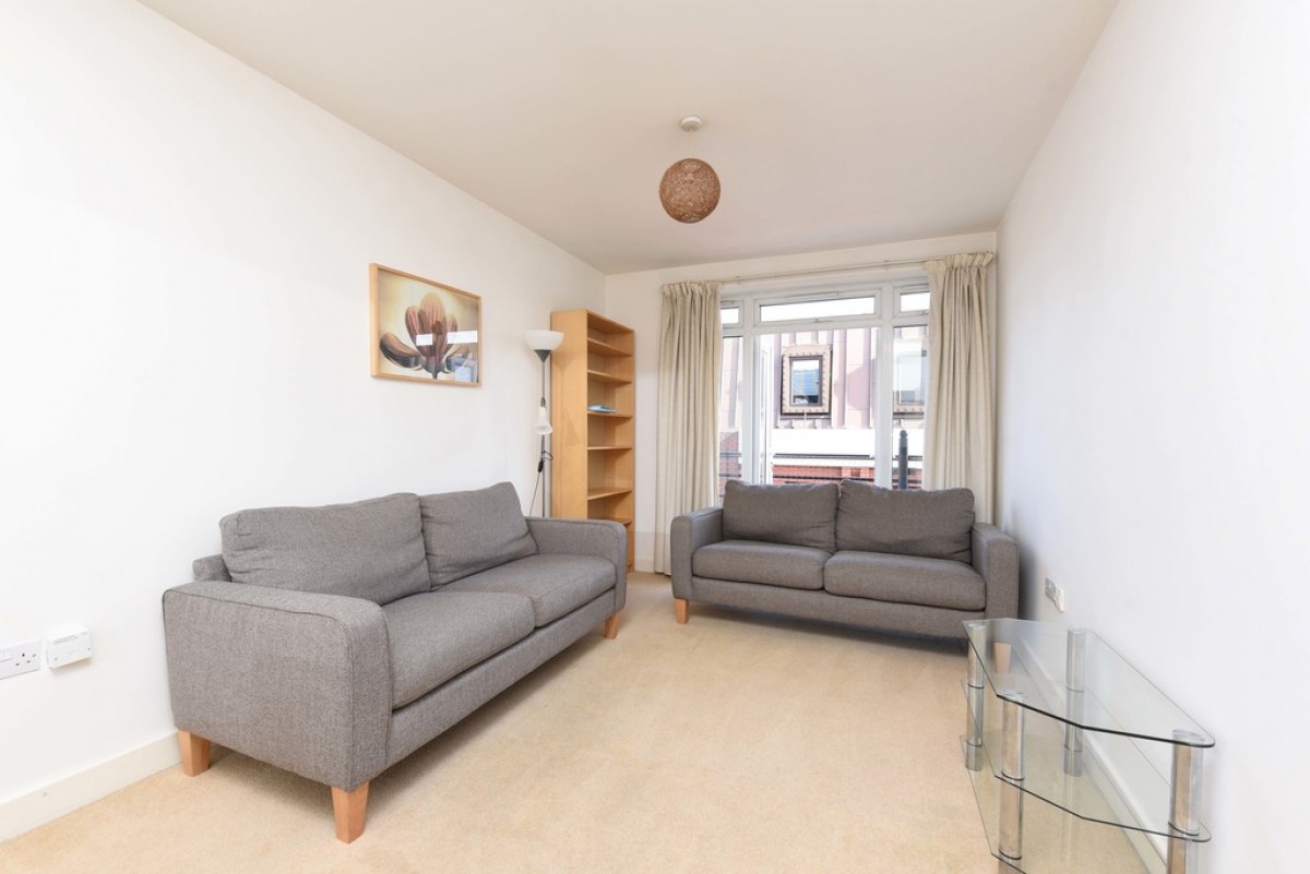 Henley Court, Denham Road